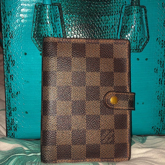 Louis Vuitton Handbags - Flash Sale! Louis Vuitton Agenda PM Day Planner 🌺